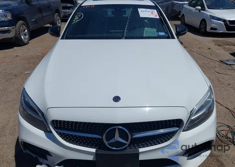 2019 Mercedes-Benz C 300 из США, поврежденный, VIN 55SWF8DB0KU311921